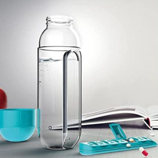 Kutija za lekove I flašica za vodu 2u1