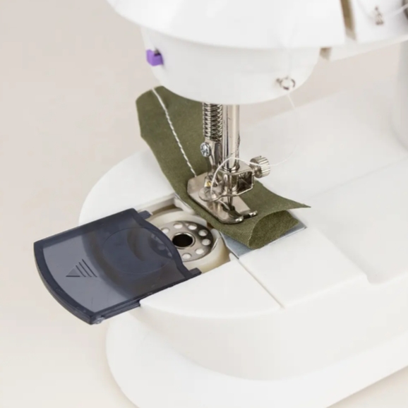 Mini mašina za šivenje – SM 202A