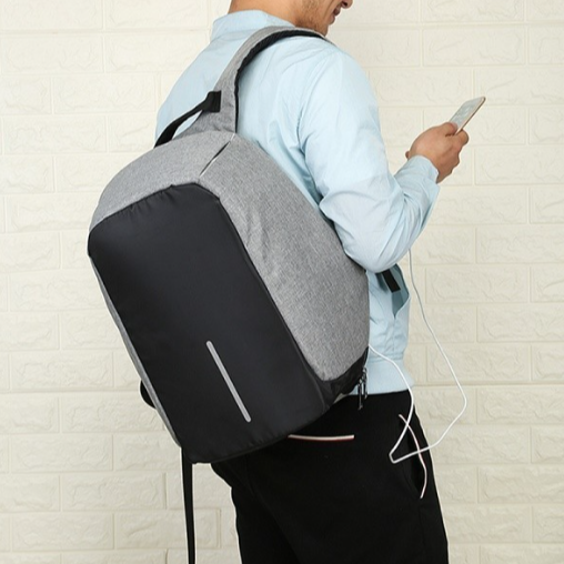 Sigurnosni ranac sa punjačem (powerbank)- design by Tomas Drozet