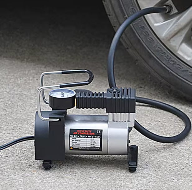 Kompresor za pumpanje guma 12V