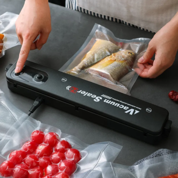 Uređaj za vakumiranje i za zavarivanje kesa