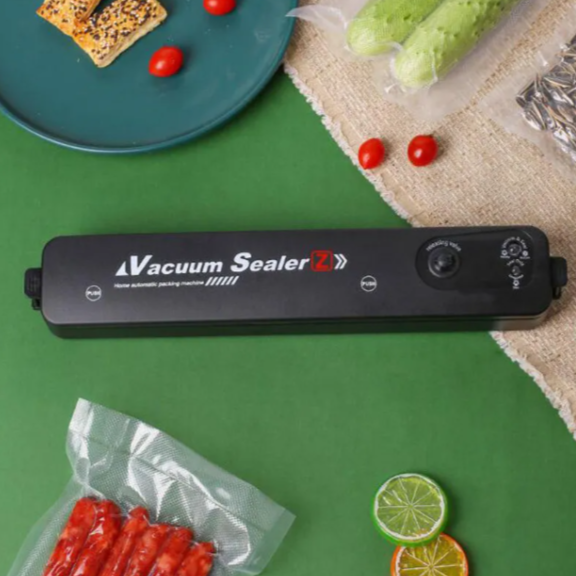 Uređaj za vakumiranje i za zavarivanje kesa