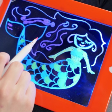 Magična svetleća tabla za crtanje u boji za decu